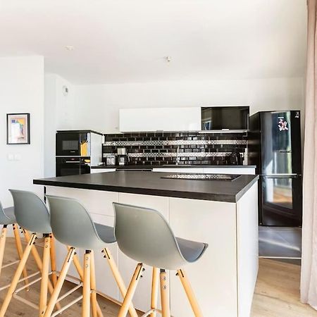 Grand Appartement , Paris La Defense Arena, 50 Metres De La Gare, 15 Min Champs Elysees Nanterre Esterno foto