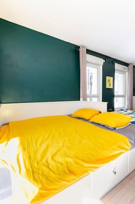 Grand Appartement , Paris La Defense Arena, 50 Metres De La Gare, 15 Min Champs Elysees Nanterre Esterno foto