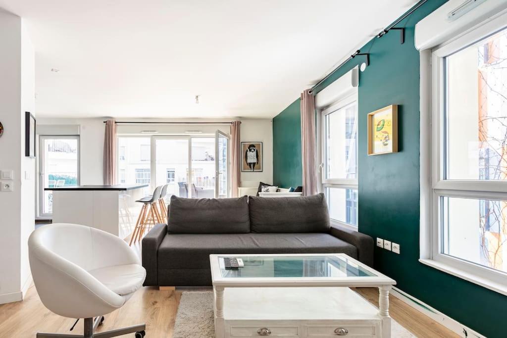 Grand Appartement , Paris La Defense Arena, 50 Metres De La Gare, 15 Min Champs Elysees Nanterre Esterno foto